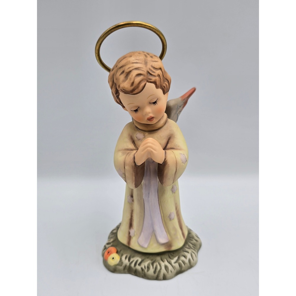 Goebel Berta Hummel Angel Figurine BH 26/D 1996 Yellow Excellent Praying Boy